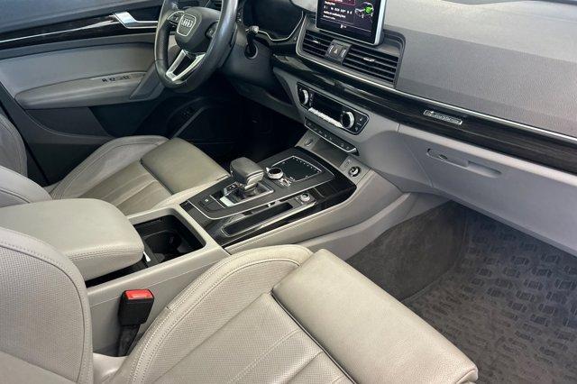 used 2020 Audi Q5 e car, priced at $17,580