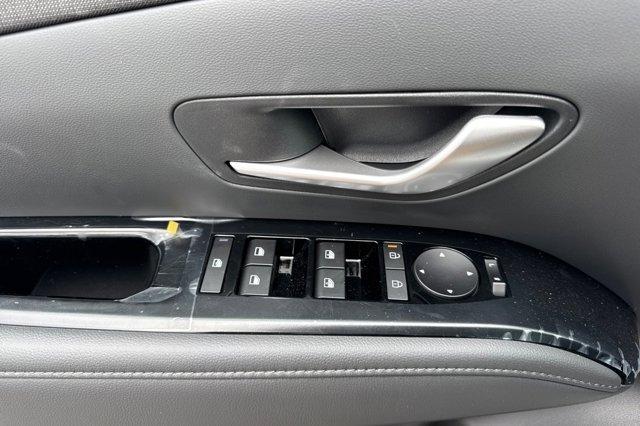 new 2026 Hyundai TUCSON Hybrid car, priced at $44,615