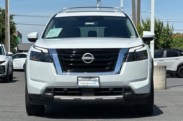 used 2025 Nissan Pathfinder car, priced at $39,995