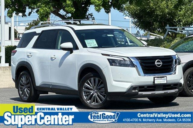used 2025 Nissan Pathfinder car, priced at $39,995