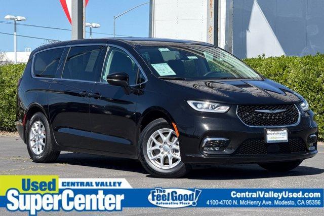used 2023 Chrysler Pacifica car, priced at $25,295