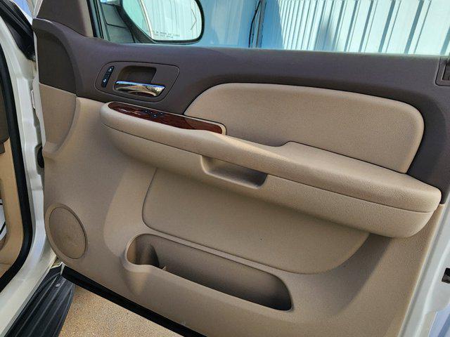 used 2009 GMC Yukon car, priced at $7,950