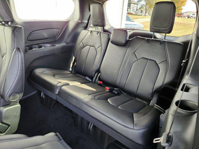 new 2025 Chrysler Pacifica car, priced at $48,420