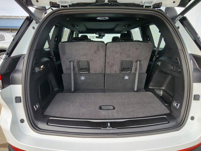 new 2026 Jeep Grand Cherokee L car, priced at $54,905