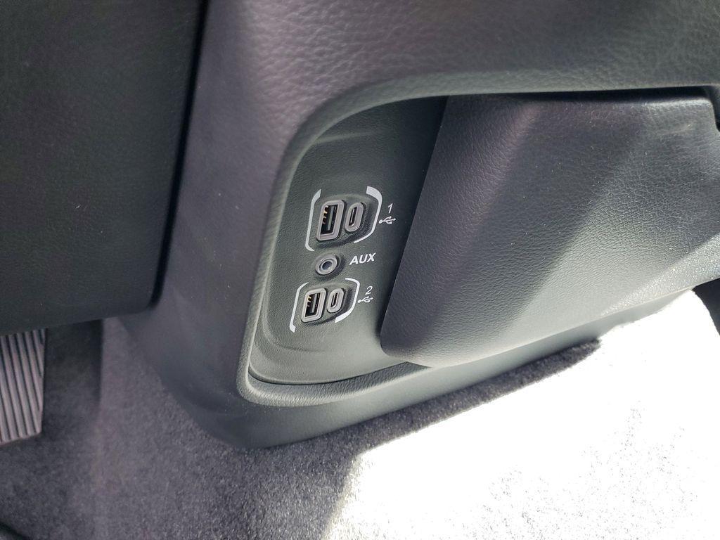 new 2025 Ram 1500 car, priced at $41,000