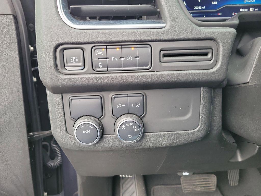 used 2023 Chevrolet Suburban car, priced at $43,069