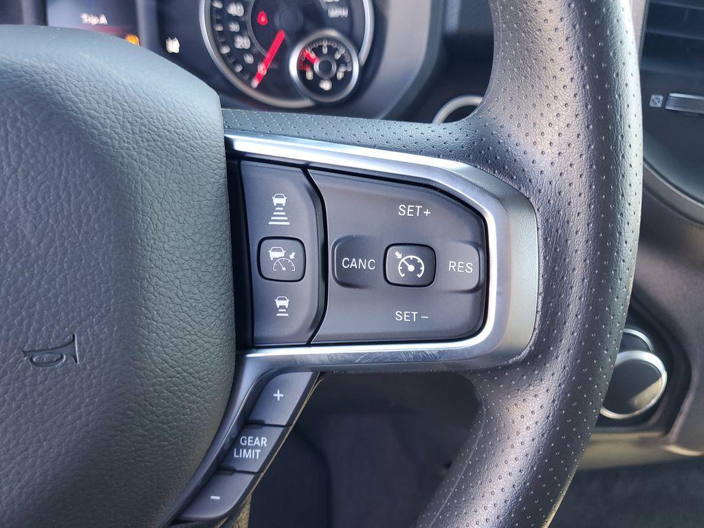 new 2025 Ram 1500 car, priced at $41,000