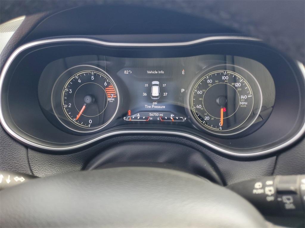 used 2023 Jeep Cherokee car, priced at $22,266