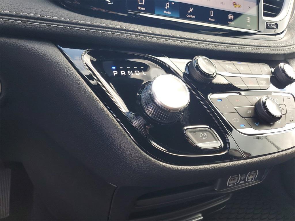 new 2025 Chrysler Pacifica car, priced at $46,939