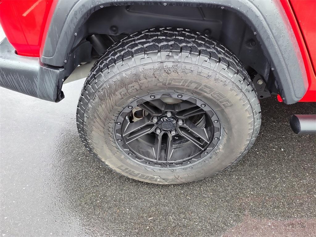 used 2019 Jeep Wrangler Unlimited car, priced at $27,589