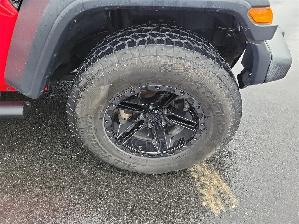 used 2019 Jeep Wrangler Unlimited car, priced at $27,589