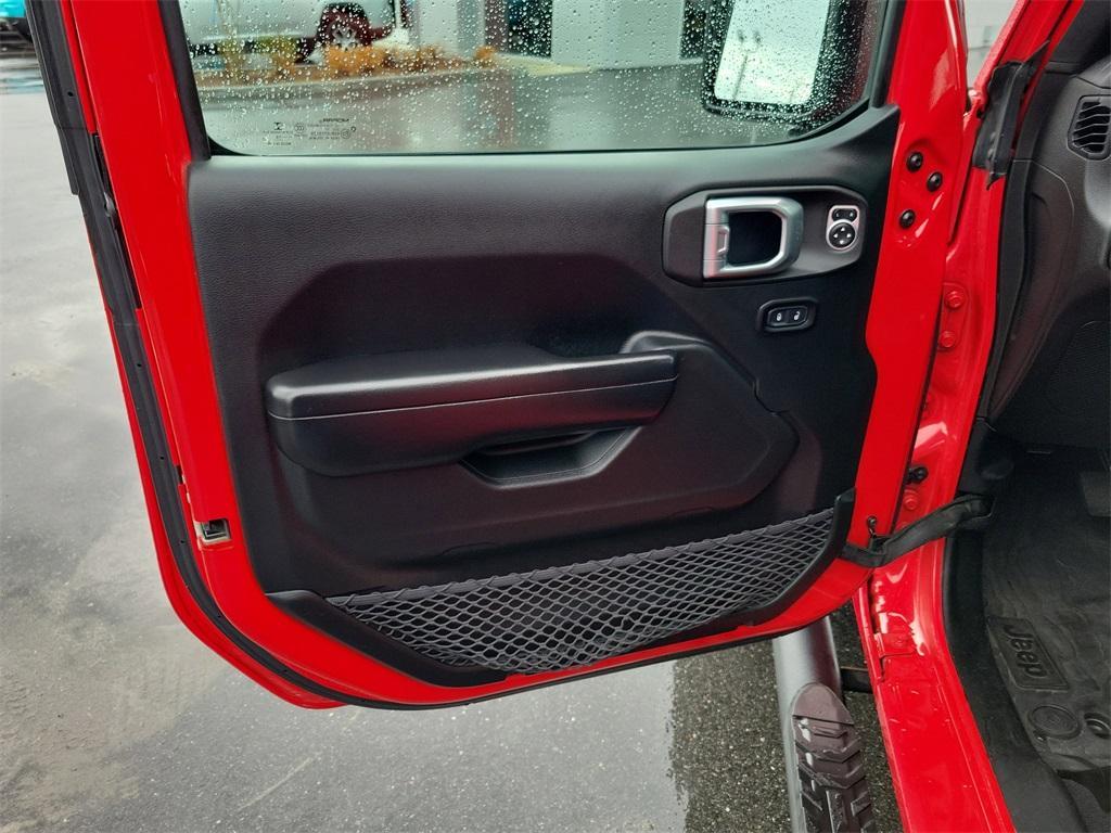 used 2019 Jeep Wrangler Unlimited car, priced at $27,589