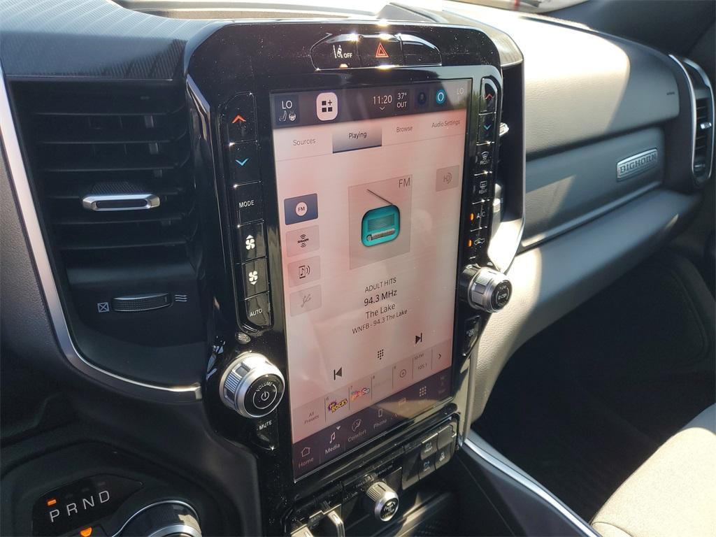 new 2025 Ram 1500 car, priced at $62,987