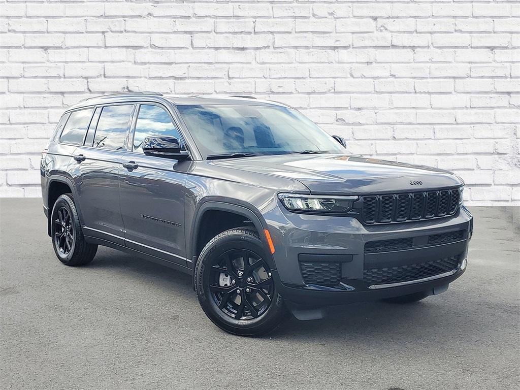 new 2025 Jeep Grand Cherokee L car, priced at $46,985