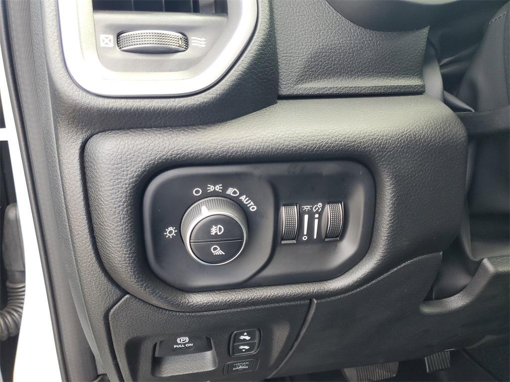 new 2025 Ram 1500 car, priced at $62,915