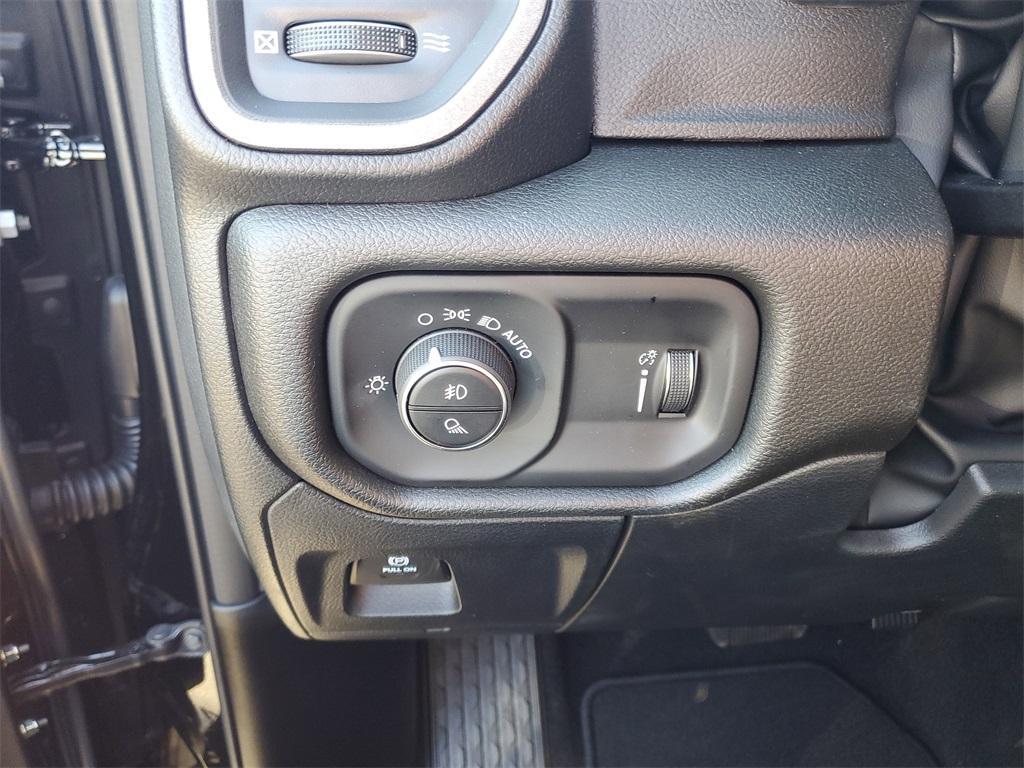 new 2025 Ram 1500 car, priced at $53,205