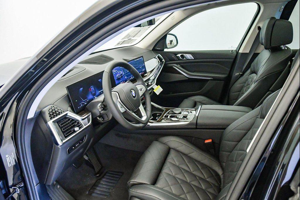 new 2026 BMW X7 car, priced at $91,725