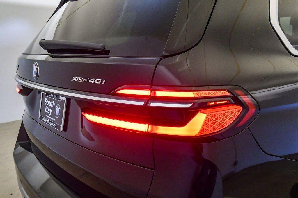 new 2026 BMW X7 car, priced at $91,725