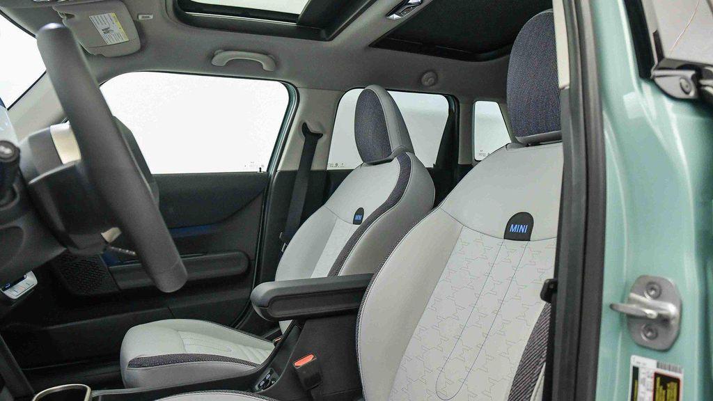 used 2025 MINI Hardtop car, priced at $29,999