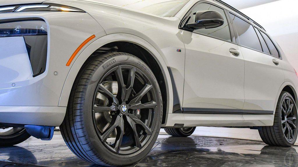 new 2026 BMW X7 car, priced at $126,495