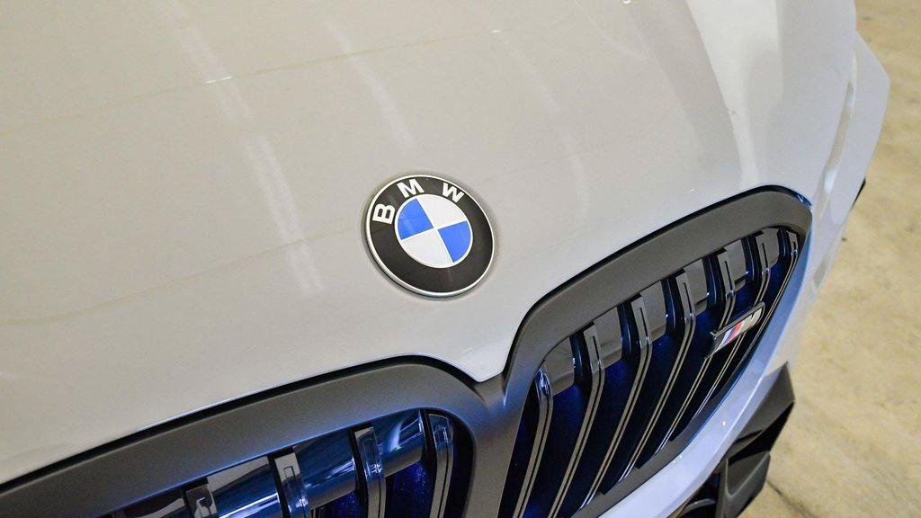 new 2026 BMW X7 car, priced at $126,495