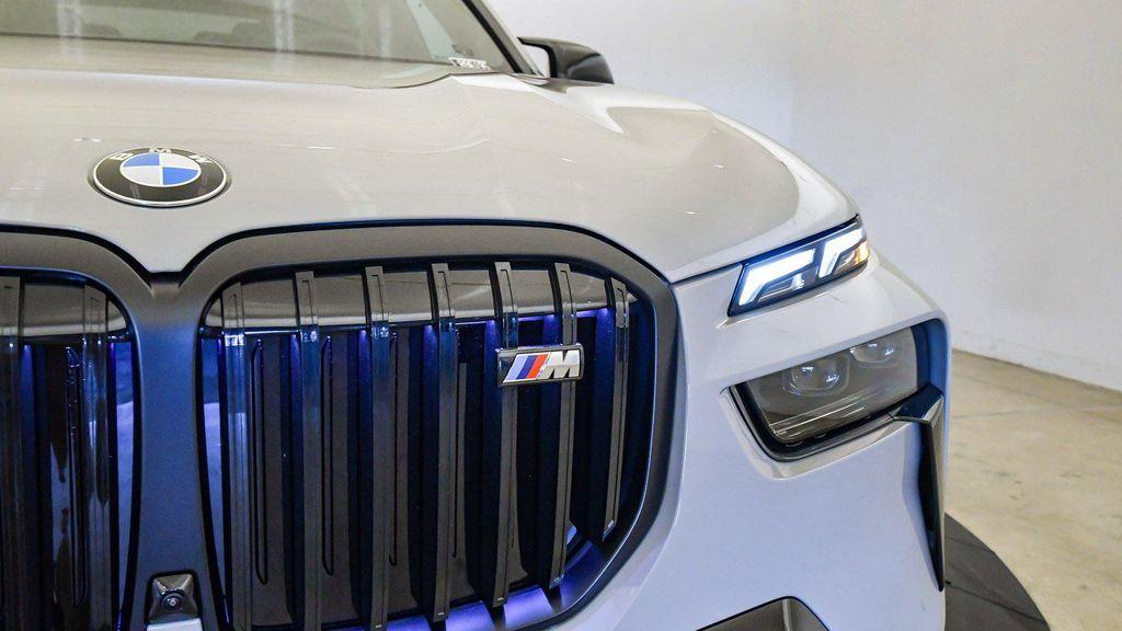 new 2026 BMW X7 car, priced at $126,495