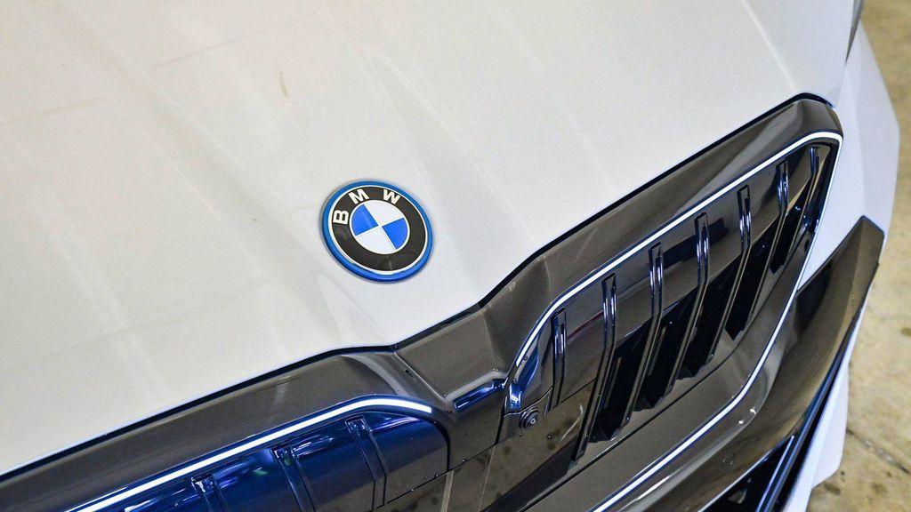 new 2026 BMW 550e car, priced at $86,925