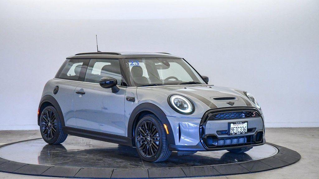 used 2023 MINI Hardtop car, priced at $24,437