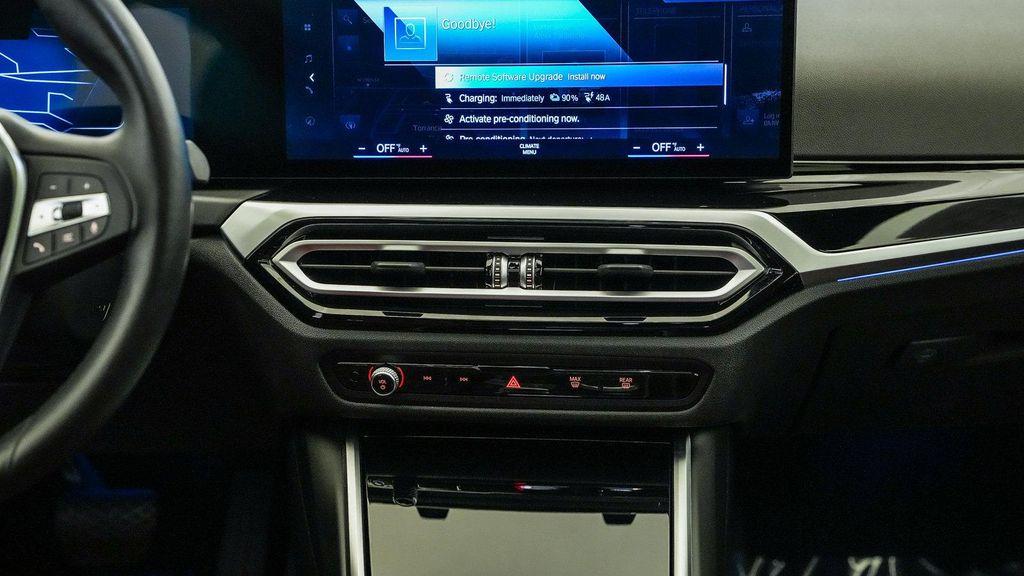 BMW i4 view 13