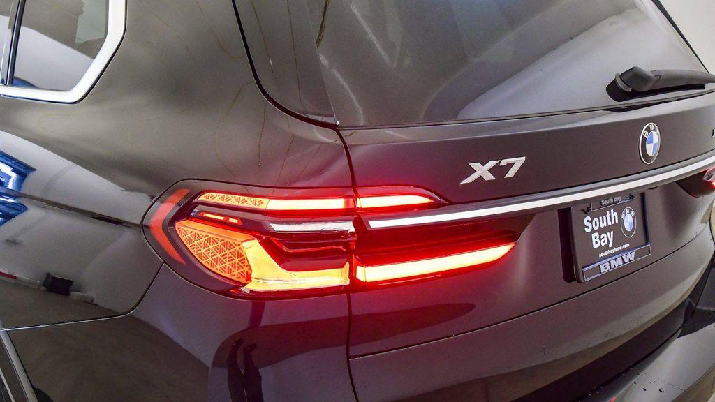 new 2026 BMW X7 car, priced at $89,725