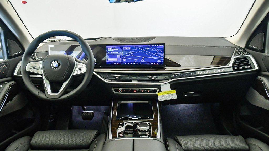 new 2026 BMW X7 car, priced at $89,725