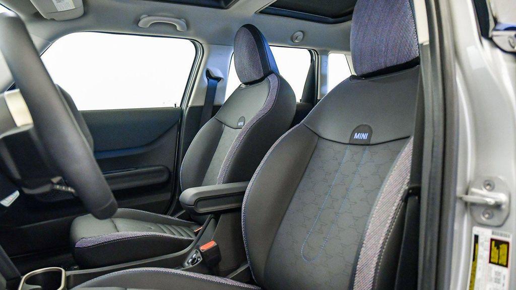 used 2025 MINI Hardtop car, priced at $36,680