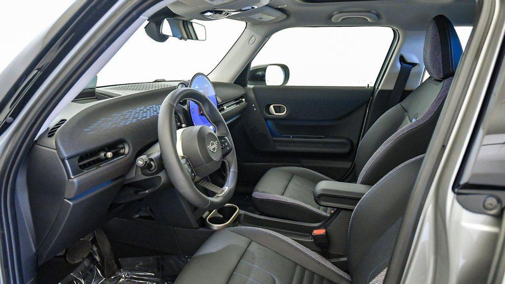 used 2025 MINI Hardtop car, priced at $36,680