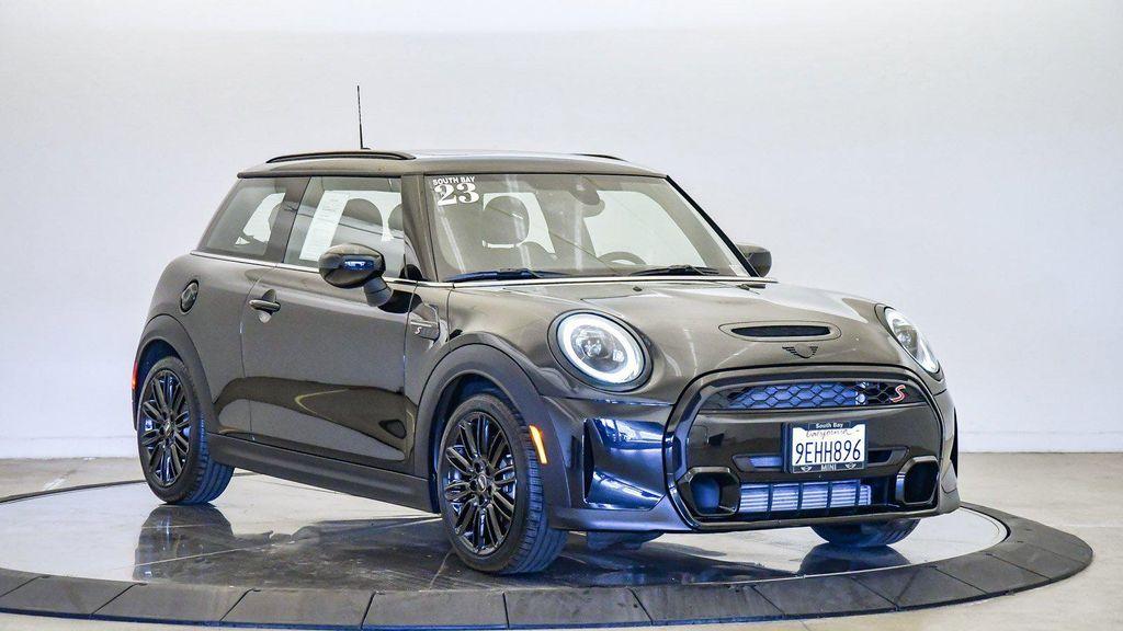 used 2023 MINI Hardtop car, priced at $26,015