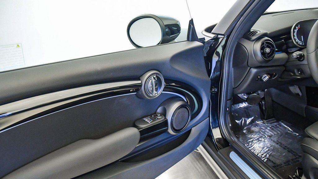 used 2023 MINI Hardtop car, priced at $26,015