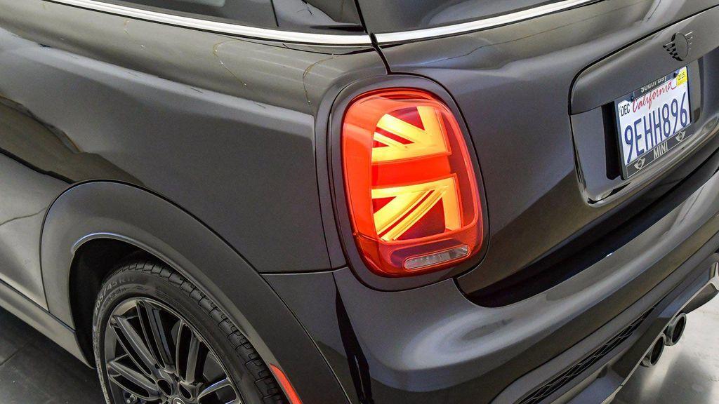used 2023 MINI Hardtop car, priced at $26,015