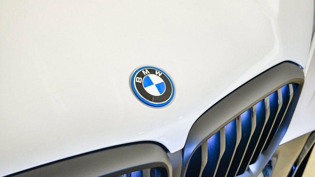new 2026 BMW X5 PHEV car, priced at $89,400