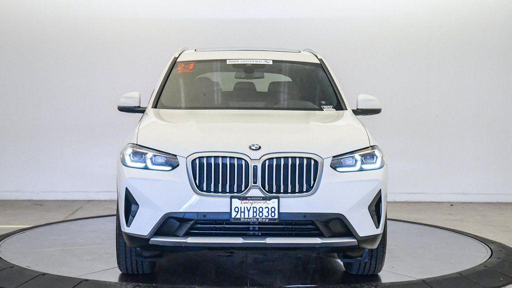 BMW X3 view 7