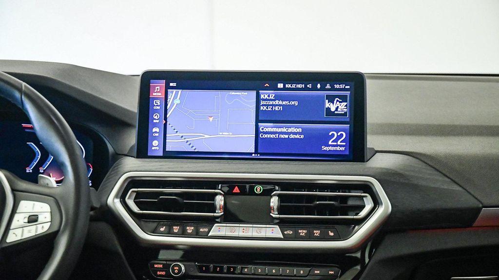 BMW X3 view 14