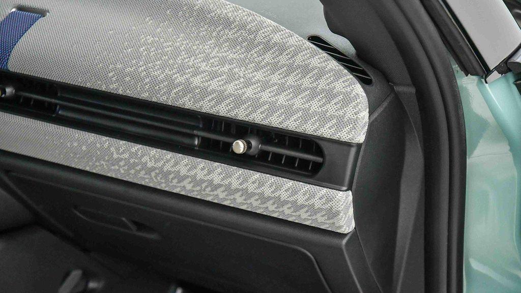 used 2025 MINI Hardtop car, priced at $29,999