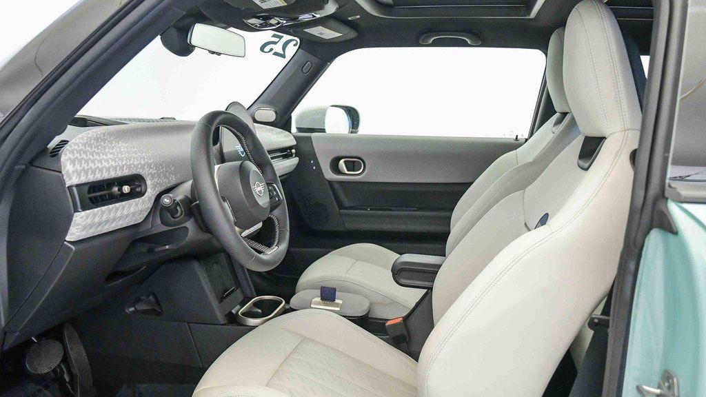 used 2025 MINI Hardtop car, priced at $29,999