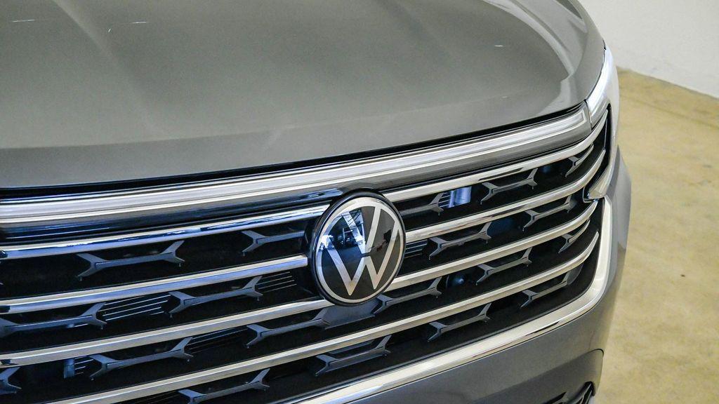 used 2025 Volkswagen Atlas car, priced at $31,246