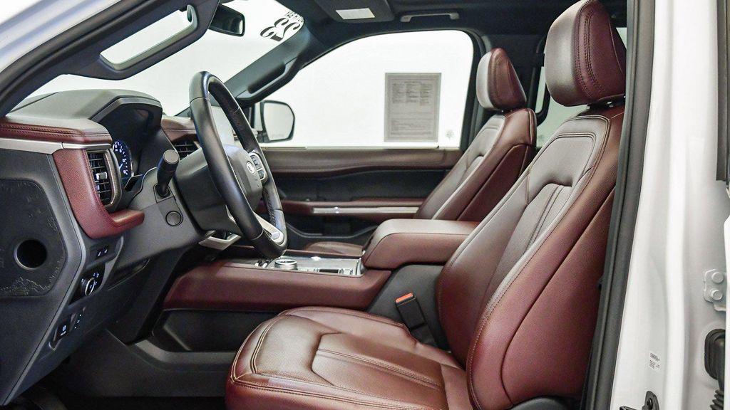 used 2023 Ford Expedition car, priced at $35,999