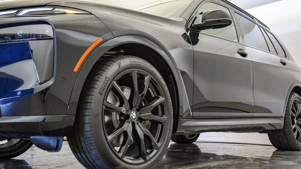 new 2026 BMW X7 car, priced at $115,775