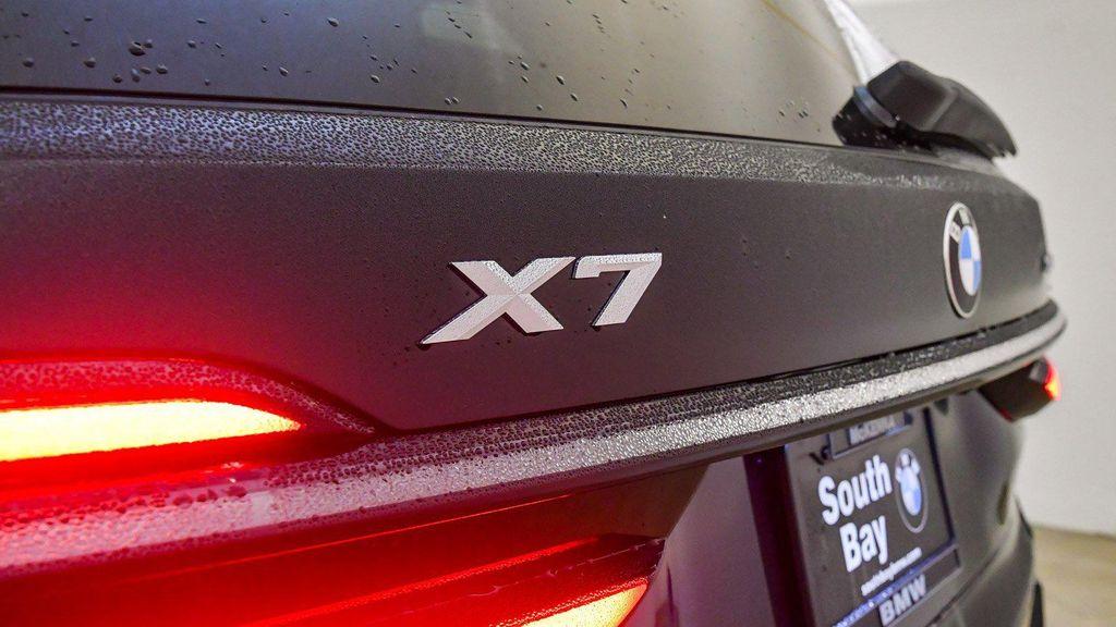 new 2026 BMW X7 car, priced at $95,665