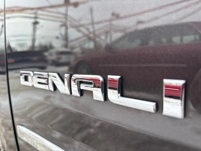 used 2015 GMC Yukon XL car, priced at $20,989