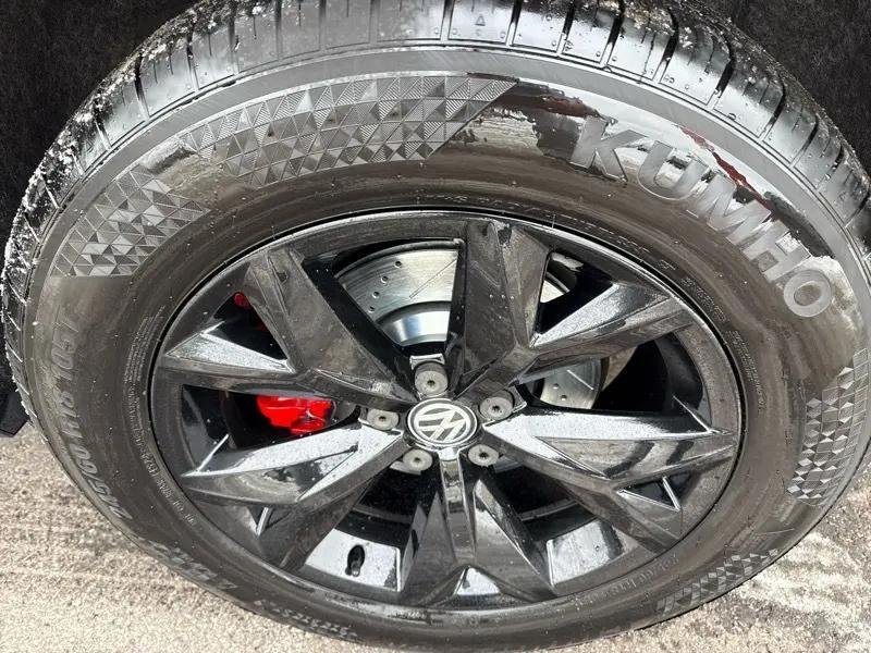 used 2019 Volkswagen Atlas car, priced at $18,989