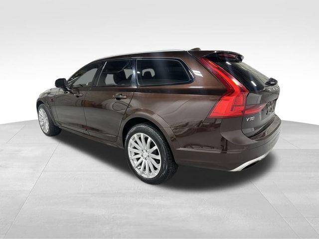 used 2017 Volvo V90 Cross Country car, priced at $16,394