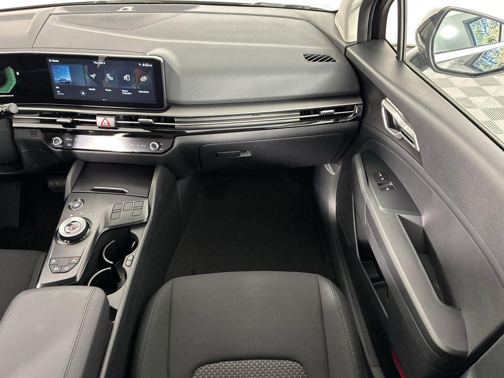 new 2026 Kia Sportage Hybrid car, priced at $27,718