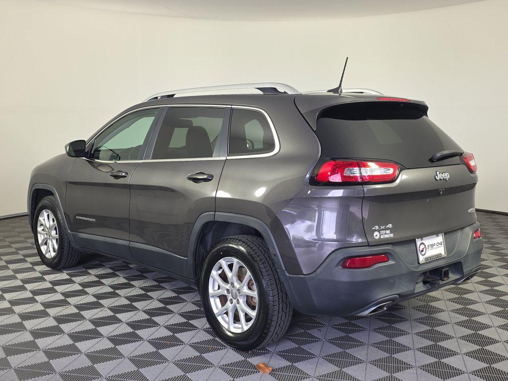 used 2018 Jeep Cherokee car, priced at $9,677